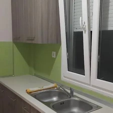 Апартаменты Budjet In The Old Cender Салоники